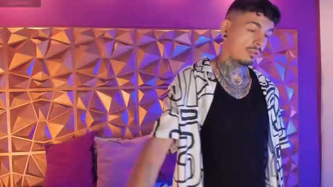 aleking13 online show from October 24, 2025, 12:01 pm