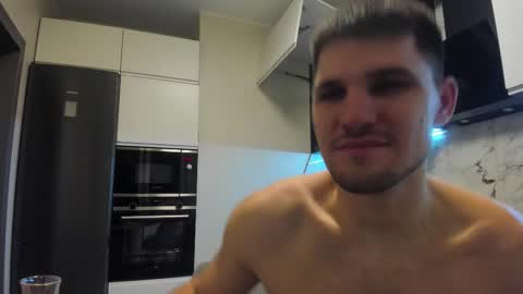 aleks_brown online show from November 3, 2025, 2:24 am