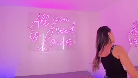 Snapshot of aleksandra_miller chatting on December 19, 2025, 12:34 pm Aleksandra online show from December 19, 2025, 12:34 pm