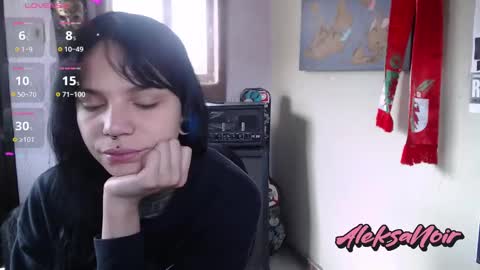 Snapshot of aleksanoir chatting on March 10, 2025, 2:05 pm AleksaNoir online show from March 10, 2025, 2:05 pm