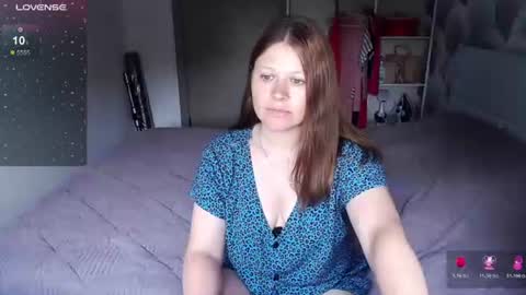 Snapshot of aleksasamui chatting on July 21, 2026, 7:54 am Aleksa online show from July 21, 2026, 7:54 am