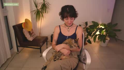 Snapshot of alemaniababe chatting on February 4, 2026, 11:20 pm Ale online show from February 4, 2026, 11:20 pm