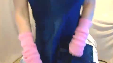 Luly online show from October 27, 2025, 10:58 pm