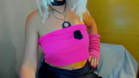 Luly online show from March 17, 2026, 1:43 am