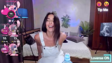 Snapshot of alenacoplan chatting on September 16, 2025, 6:31 pm AlenaCoplan online show from September 16, 2025, 6:31 pm