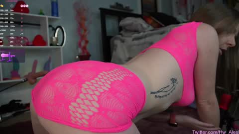 Snapshot of alesh_xo chatting on December 5, 2024, 4:23 pm Alesh online show from December 5, 2024, 4:23 pm
