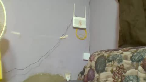 Snapshot of alesha_ chatting on April 27, 2026, 7:06 am Noreen Kennth and Emilly online show from April 27, 2026, 7:06 am