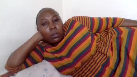 Snapshot of alesha_ chatting on July 8, 2026, 4:22 pm Noreen Kennth and Emilly online show from July 8, 2026, 4:22 pm