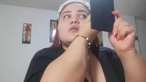 Snapshot of alesia_jones01 chatting on September 16, 2025, 5:41 am Alesia jones01 online show from September 16, 2025, 5:41 am