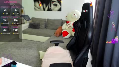 Snapshot of alesiakate chatting on January 30, 2025, 8:11 am Alesia online show from January 30, 2025, 8:11 am