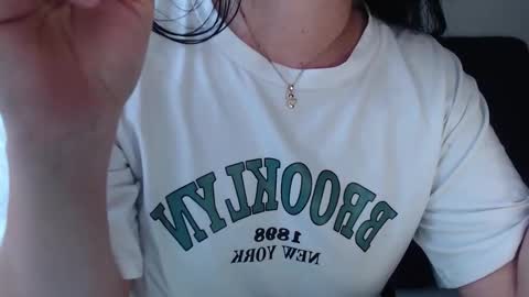 Snapshot of aleska_bell69 chatting on February 7, 2026, 5:49 pm Aleska online show from February 7, 2026, 5:49 pm