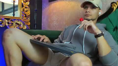 Alessandro King online show from July 20, 2026, 10:01 pm