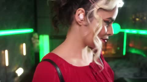 Alessa Goreng online show from December 5, 2025, 7:39 am