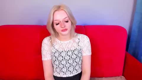 Snapshot of alessakiss chatting on October 17, 2025, 1:42 am alessakiss online show from October 17, 2025, 1:42 am
