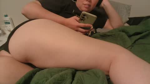 Snapshot of alessalovex chatting on July 28, 2026, 7:15 am Alessa Love online show from July 28, 2026, 7:15 am