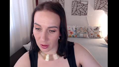 Sandra online show from May 26, 2026, 3:19 pm