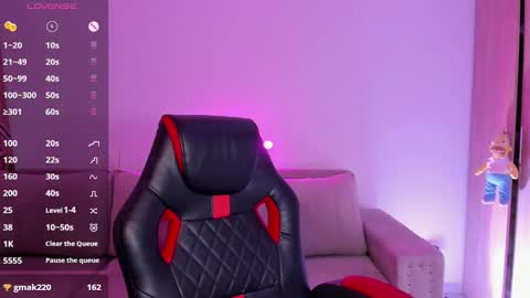 Snapshot of alessandramoreli chatting on February 4, 2025, 11:16 pm AlessandraMoreli Its my birthday online show from February 4, 2025, 11:16 pm