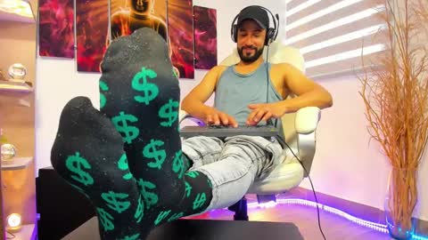 ALESSANDRO  WYE online show from March 3, 2025, 9:48 pm