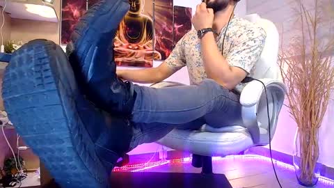 ALESSANDRO  WYE online show from March 12, 2025, 7:24 am