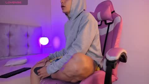 Snapshot of alessandro_dybala chatting on January 16, 2025, 11:58 am Alessandro Dybala online show from January 16, 2025, 11:58 am