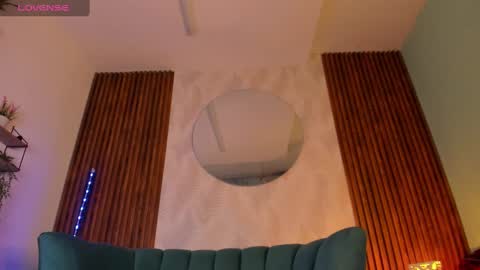 Snapshot of alessandro_dybala chatting on January 30, 2025, 12:37 pm Alessandro Dybala online show from January 30, 2025, 12:37 pm