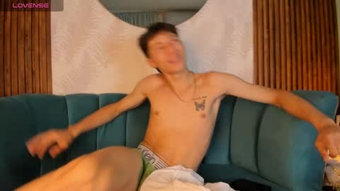 Snapshot of alessandro_dybala chatting on February 5, 2025, 5:53 pm Alessandro Dybala online show from February 5, 2025, 5:53 pm