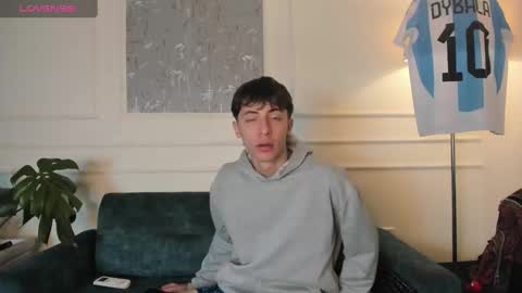 Snapshot of alessandro_dybala chatting on March 8, 2025, 3:24 pm Alessandro Dybala online show from March 8, 2025, 3:24 pm