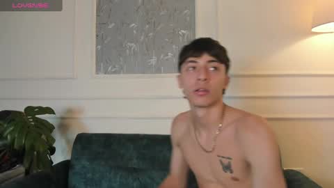 Snapshot of alessandro_dybala chatting on March 8, 2025, 9:29 pm Alessandro Dybala online show from March 8, 2025, 9:29 pm