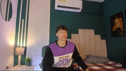 Snapshot of alessandro_dybala chatting on September 11, 2025, 12:27 pm Alessandro Dybala online show from September 11, 2025, 12:27 pm