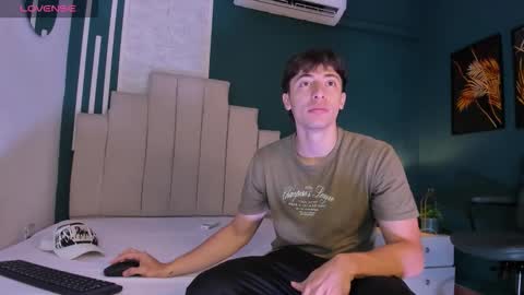 Snapshot of alessandro_dybala chatting on November 23, 2025, 12:16 pm Alessandro Dybala online show from November 23, 2025, 12:16 pm