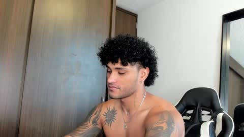 Snapshot of alessandro_vanni chatting on January 10, 2025, 1:31 pm Alessandro Vanni online show from January 10, 2025, 1:31 pm