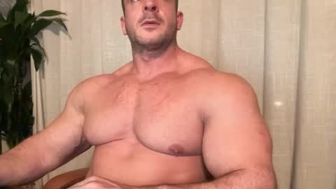 Snapshot of alessandrobuilder chatting on October 29, 2025, 7:59 pm Alessandrobuilder online show from October 29, 2025, 7:59 pm