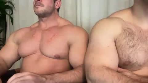 Snapshot of alessandrobuilder chatting on November 22, 2025, 12:09 am Alessandrobuilder online show from November 22, 2025, 12:09 am