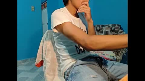 Snapshot of alessandrodmv chatting on October 2, 2025, 6:09 am alessandrodmv online show from October 2, 2025, 6:09 am