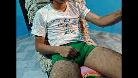 Snapshot of alessandrodmv chatting on November 11, 2025, 12:43 am alessandrodmv online show from November 11, 2025, 12:43 am