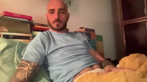 alessandromori91 online show from May 6, 2026, 8:25 pm