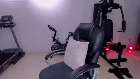 ALESSA ROMERO  online show from March 10, 2026, 8:03 pm