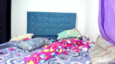 Snapshot of alessia_hot1 chatting on February 17, 2026, 6:32 am alessia_hot1 online show from February 17, 2026, 6:32 am