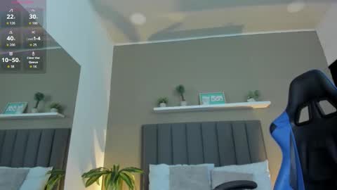 A L E S S I A online show from March 25, 2026, 8:04 pm