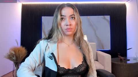 Snapshot of alessia_taylorr chatting on November 20, 2025, 11:32 am Alessia Everyday From 0530 to 1430 Col Time online show from November 20, 2025, 11:32 am