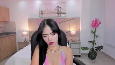alessia_yorks online show from October 1, 2025, 12:33 pm