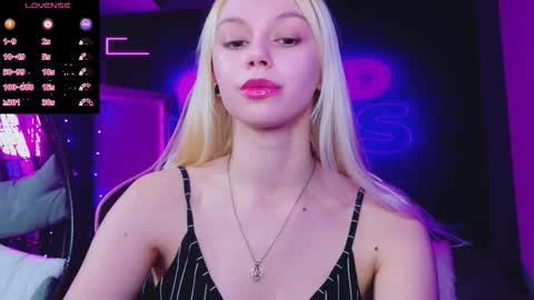 Snapshot of alessiacroft chatting on January 7, 2026, 5:21 am alessiacroft online show from January 7, 2026, 5:21 am