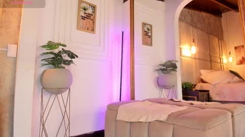 Alessia online show from February 17, 2025, 6:42 am