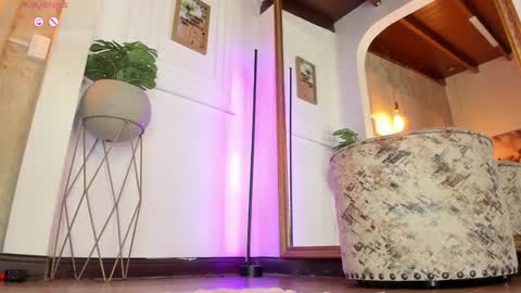 Alessia online show from February 26, 2025, 9:53 am