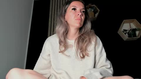 alesys69 online show from May 31, 2026, 10:55 pm