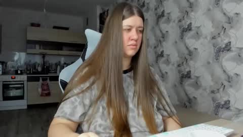 Aletta Oushen online show from November 21, 2025, 10:36 am