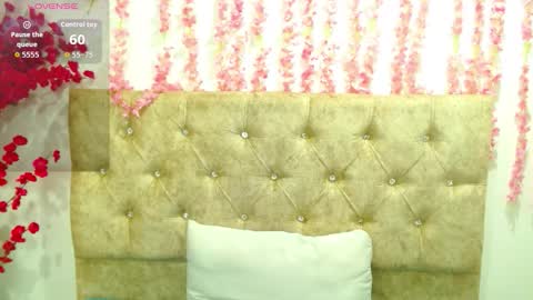 Snapshot of alettallove chatting on November 9, 2025, 5:44 pm alettallove online show from November 9, 2025, 5:44 pm