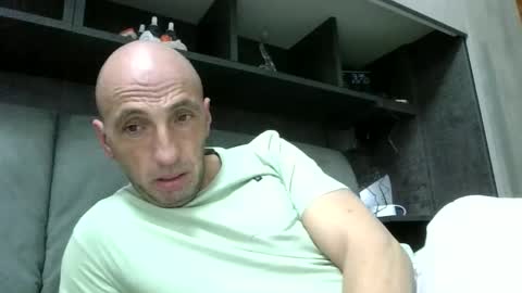 Snapshot of alex120475 chatting on February 22, 2026, 2:34 am alex120475 online show from February 22, 2026, 2:34 am