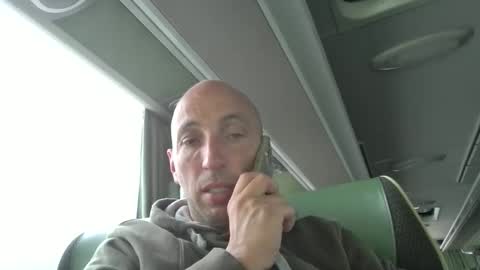 Snapshot of alex120475 chatting on April 12, 2026, 12:21 pm alex120475 online show from April 12, 2026, 12:21 pm