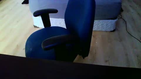 Snapshot of alex42696969 chatting on September 12, 2025, 4:12 am alex42696969 online show from September 12, 2025, 4:12 am